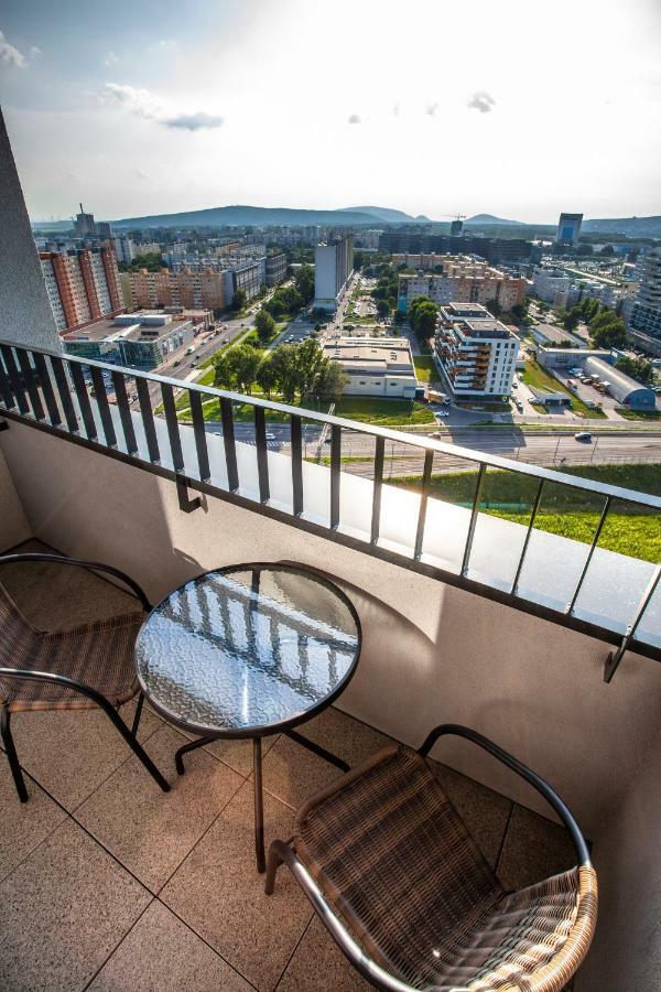 Air-Conditioned City View Apartment 24H Check-In Bratislava Exterior photo