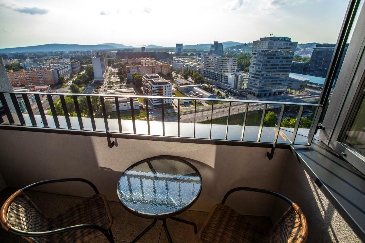Air-Conditioned City View Apartment 24H Check-In Bratislava Exterior photo