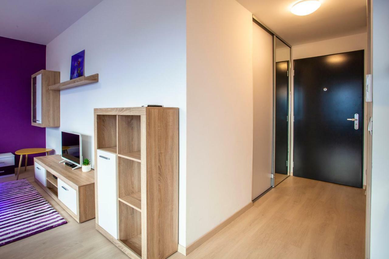 Air-Conditioned City View Apartment 24H Check-In Bratislava Exterior photo