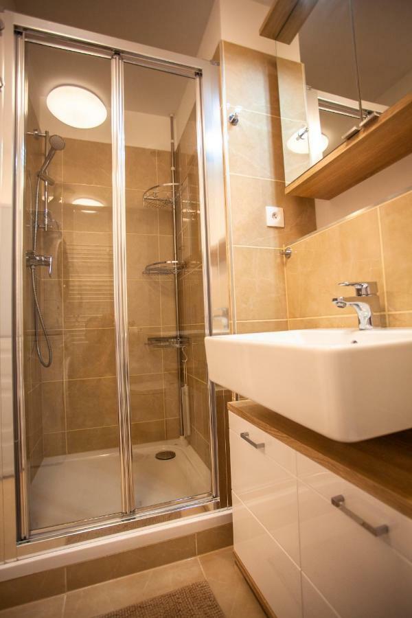 Air-Conditioned City View Apartment 24H Check-In Bratislava Exterior photo