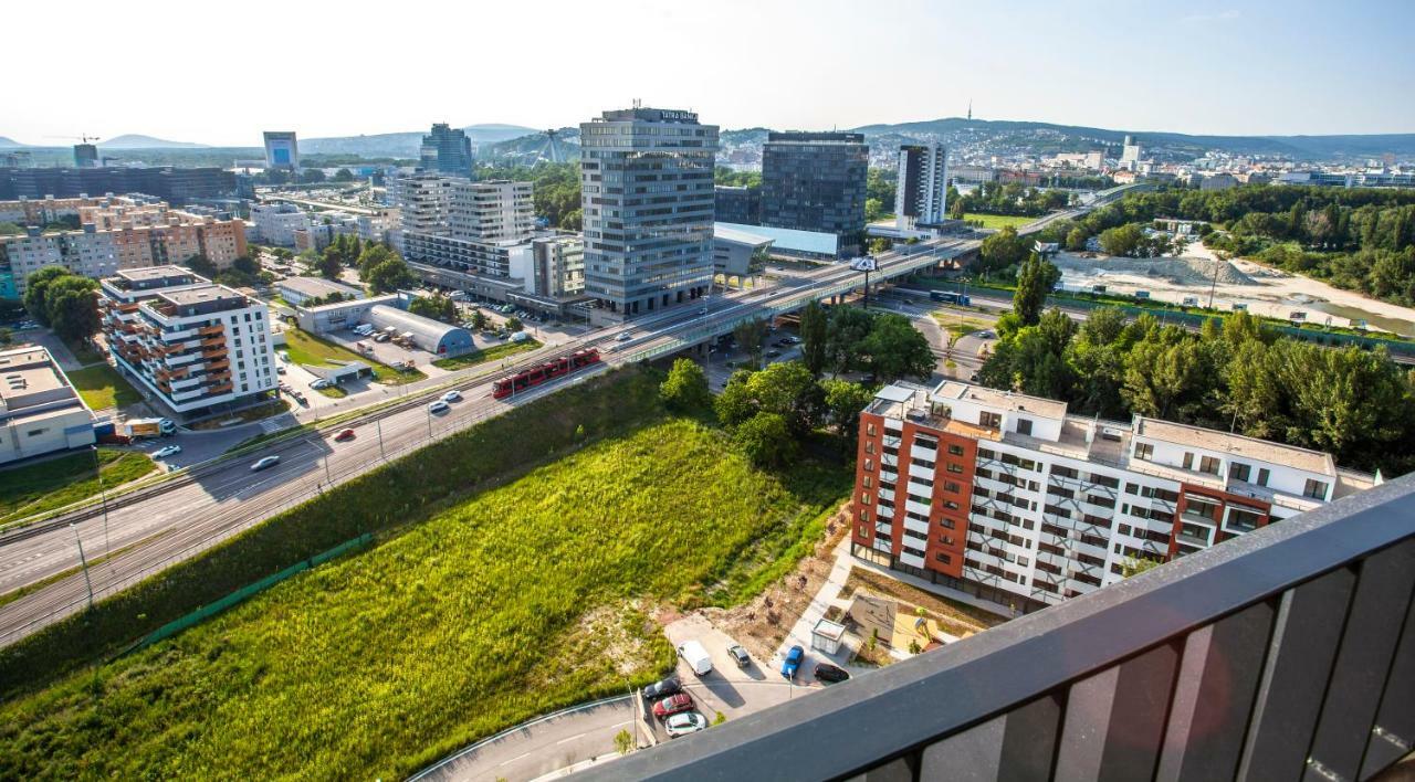 Air-Conditioned City View Apartment 24H Check-In Bratislava Exterior photo