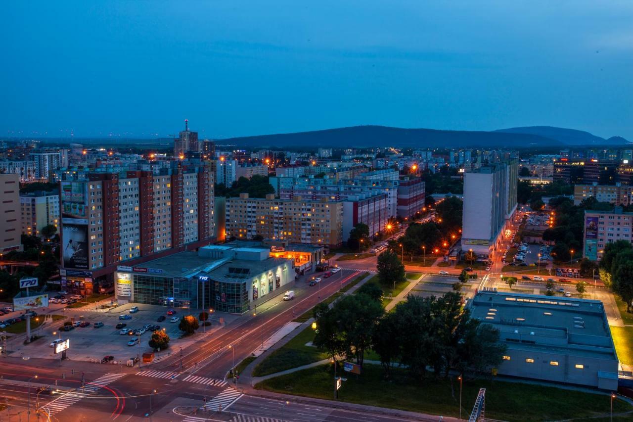 Air-Conditioned City View Apartment 24H Check-In Bratislava Exterior photo