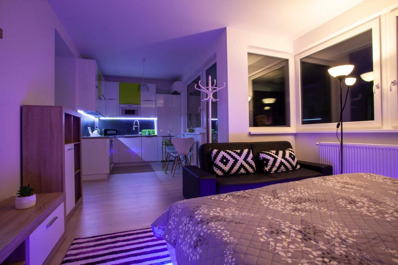 Air-Conditioned City View Apartment 24H Check-In Bratislava Exterior photo