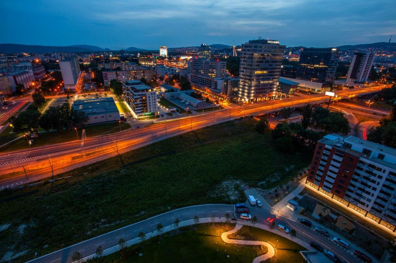 Air-Conditioned City View Apartment 24H Check-In Bratislava Exterior photo